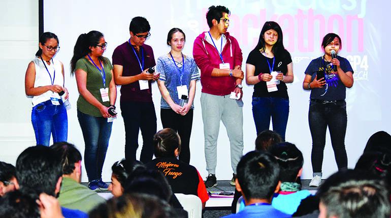 Ganadores del primer lugar del “Hackatón 2020: Por todas”, realizado en la fundación Jala. | José Rocha